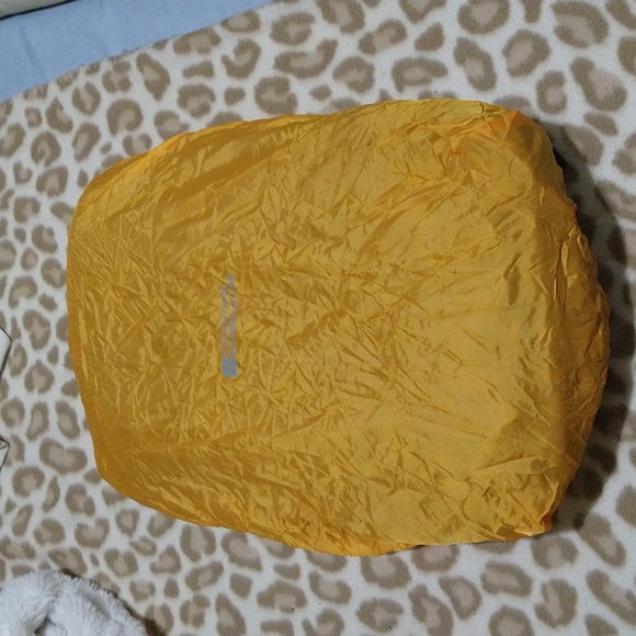 Outdoorwear backpack w/Laptop case and bear wistle - Picture 4 of 5